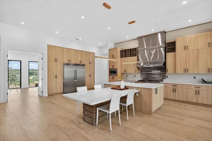 Kitchen and dining space