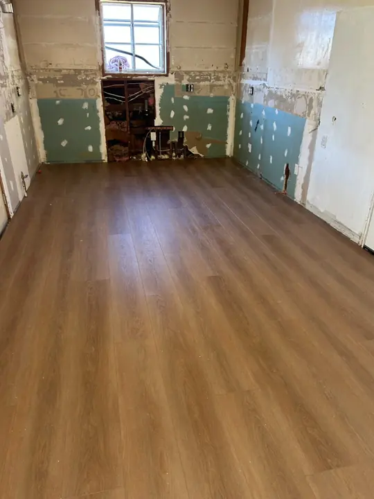 The same room, finished